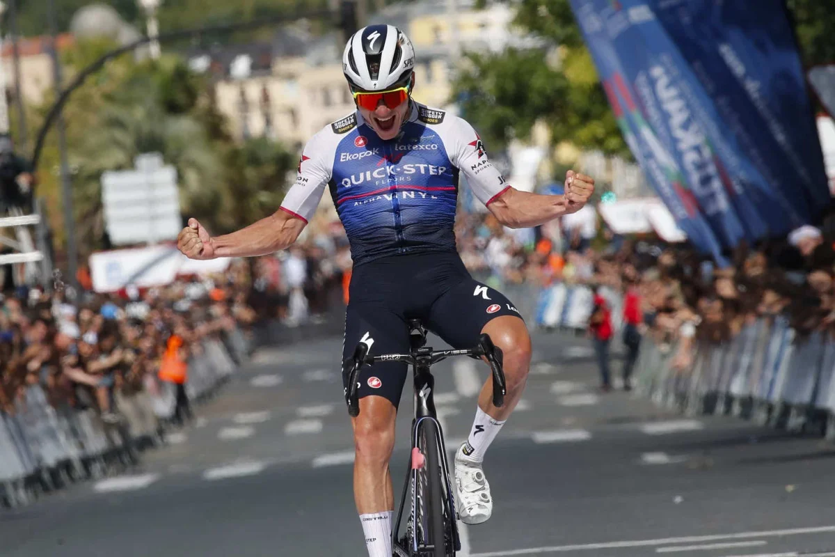 Remco Evenepoel é Campeão Mundial de Ciclismo 2022