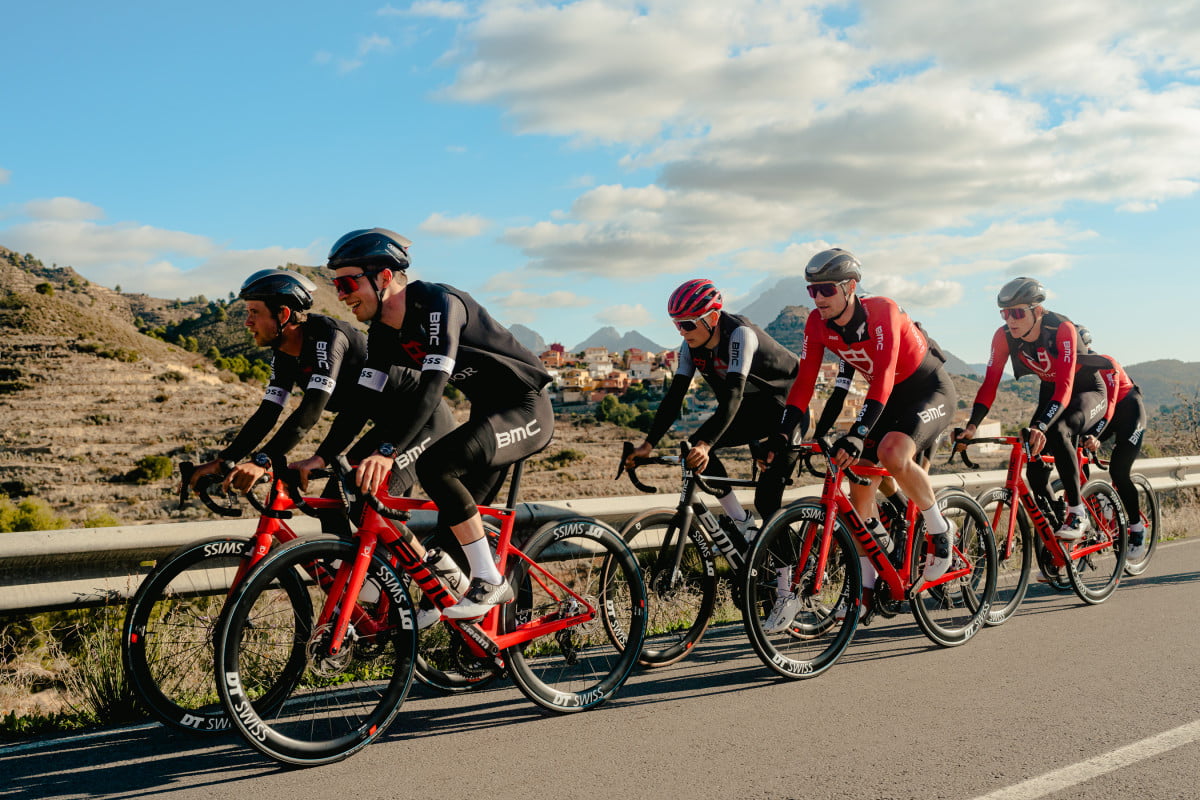 Equipe de Fabian Cancellara contrata 6 ciclistas de uma só vez