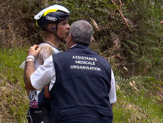 girodociclismo.com.br movistar tera sua principal estrela apos fratura na vuelta a espana enric mas caida tour francia et1 2023 tes ciclismo