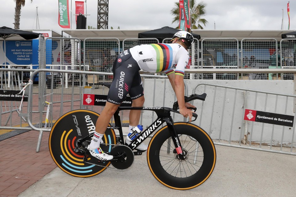 girodociclismo.com.br remco evenepoel revela seus objetivos para o contrarrelogio da 10a etapa da vuelta remco camisa arco iris tt