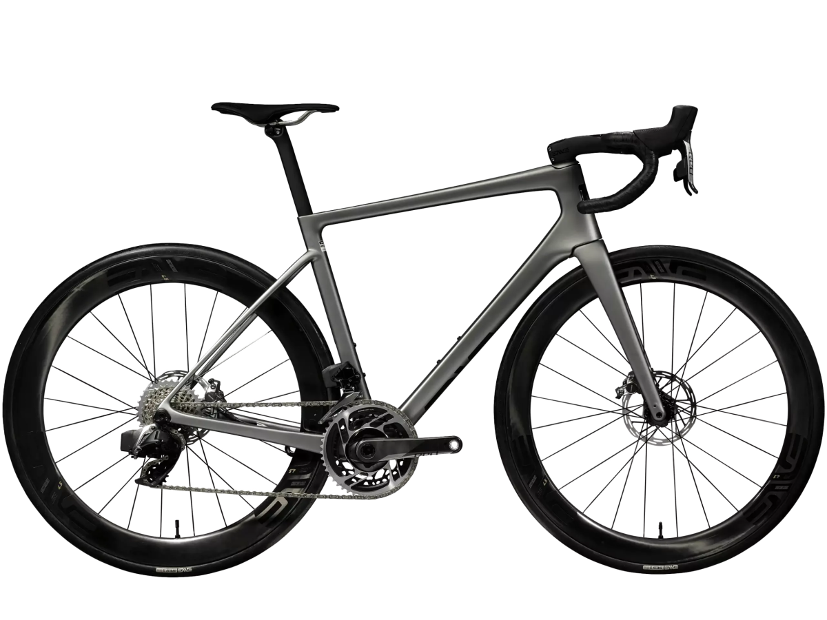 girodociclismo.com.br totalenergies pode ter fornecedor inedito de bicicletas e equipamentos para 2024 image 1