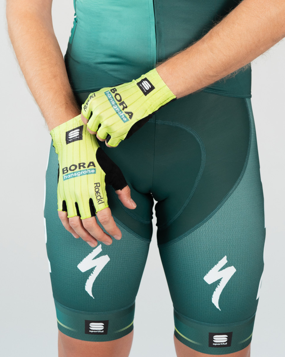 girodociclismo.com.br bora hansgrohe apresenta novo uniforme para 2024 equipe troca de fornecedor e passara a utilizar o amarelo fluorescente image 1