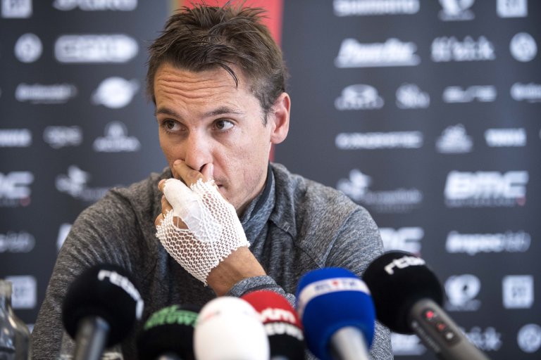 girodociclismo.com.br ex campeao mundial multado apos ser considerado culpado por briga de transito ele exigia 450 000 euros de indenizacao philippe gilbert dedo quebrado