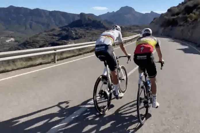 Mathieu Van der Poel confirma polêmica: "Me reuno com Remco para treinar, nossa relação é diferente daquela com Wout" 1 girodociclismo.com.br mathieu van der poel confirma polemica reuni me regularmente com remco para treinar nossa relacao e diferente daquela com wout image
