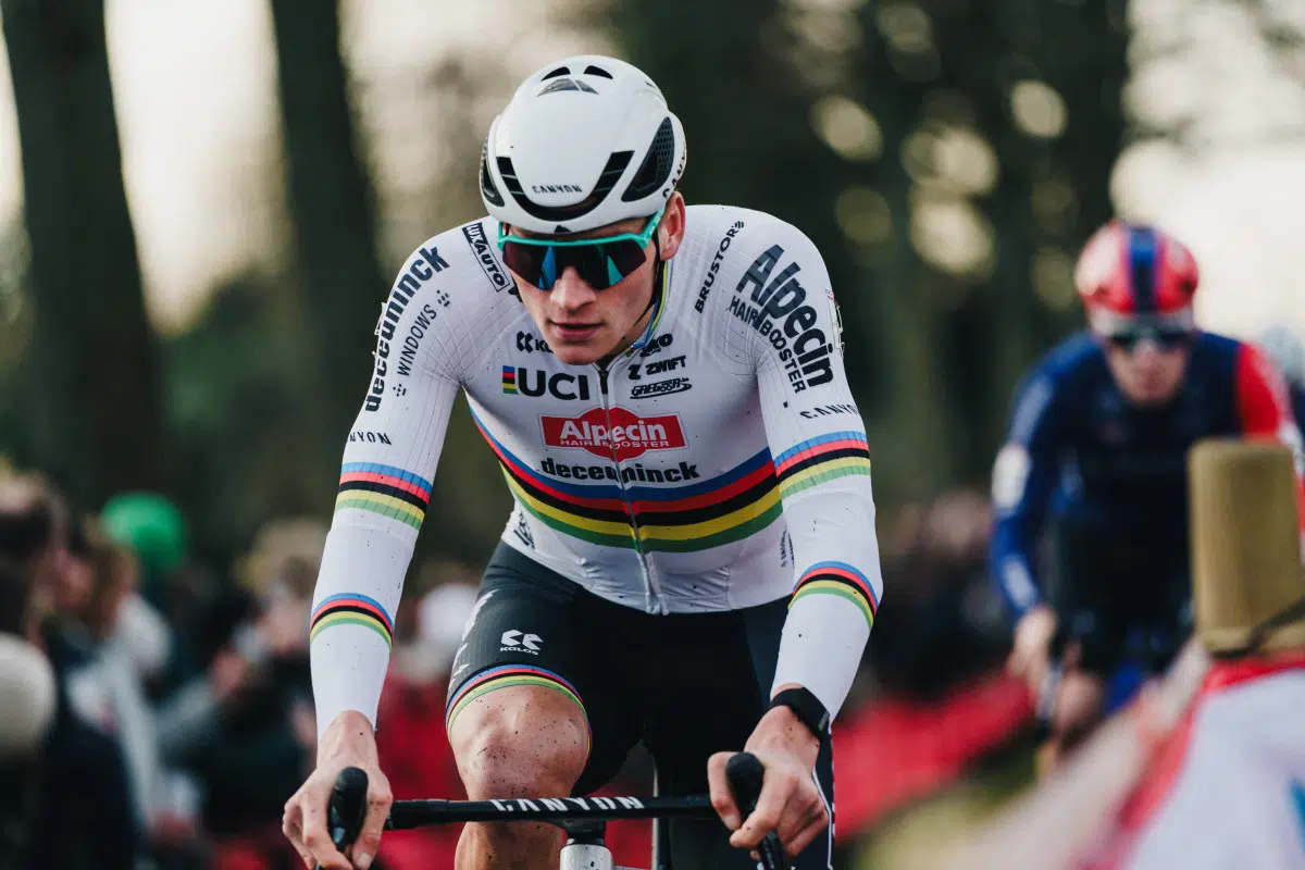 Copa do Mundo de Zonhoven: Mathieu Van der Poel supremo, alcança sua 159ª vitória como profissional, resultados completos; assista o vídeo 3 girodociclismo.com.br copa do mundo de zonhoven mathieu van der poel supremo alcanca sua 159a vitoria como profissional resultados completos image 3