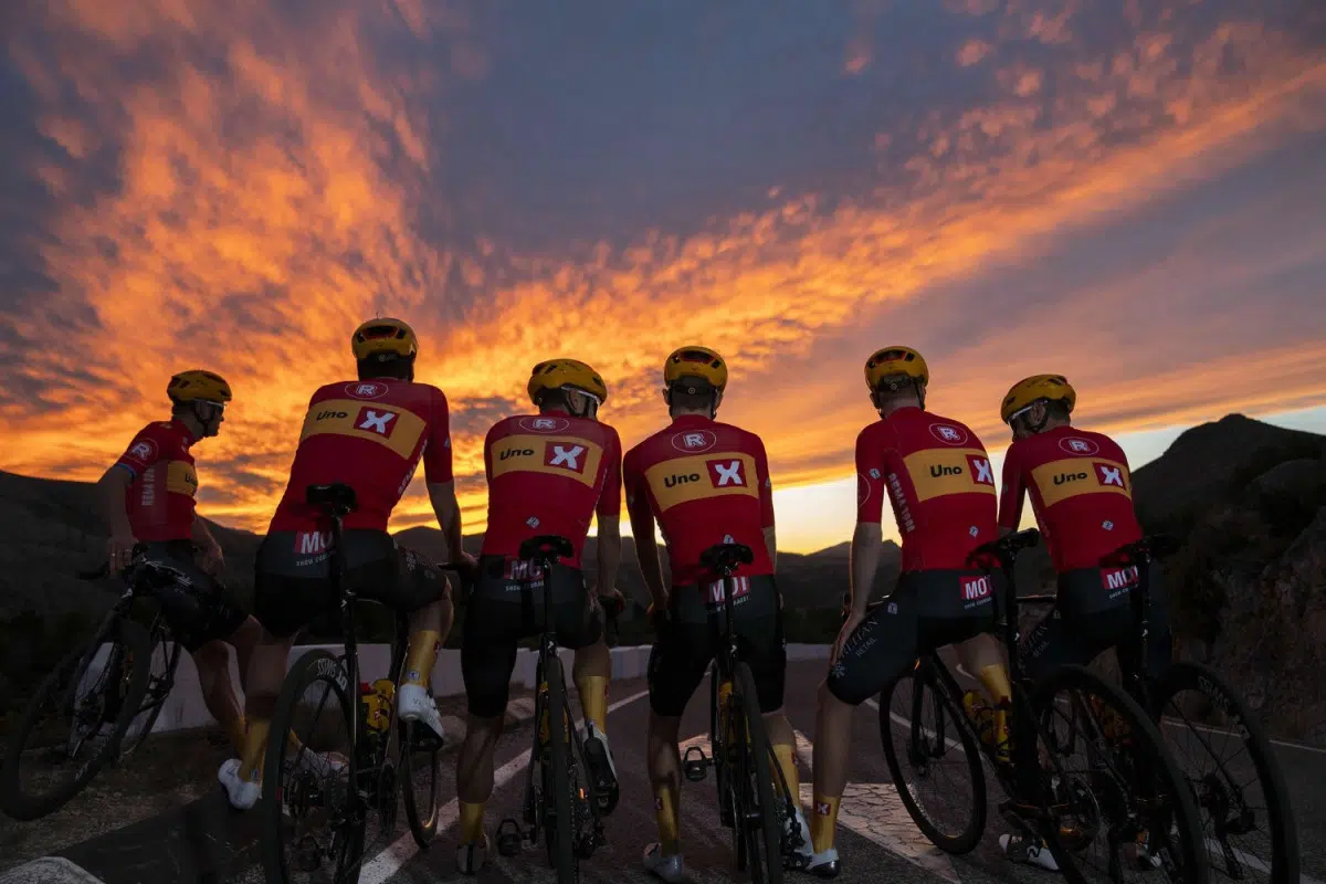 Ex Campeão Mundial é apresentado como gerente de equipe e já deve ir ao Tour de France 1 girodociclismo.com.br ex campeao mundial e apresentado como gerente de equipe e ja deve ir ao tour de france image