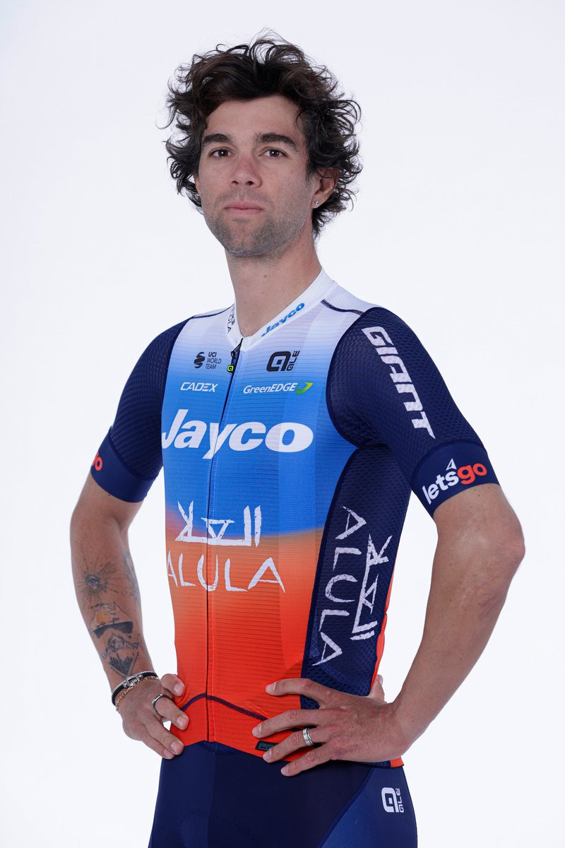 girodociclismo.com.br team jayco alula apresenta seu totalmente novo uniforme image