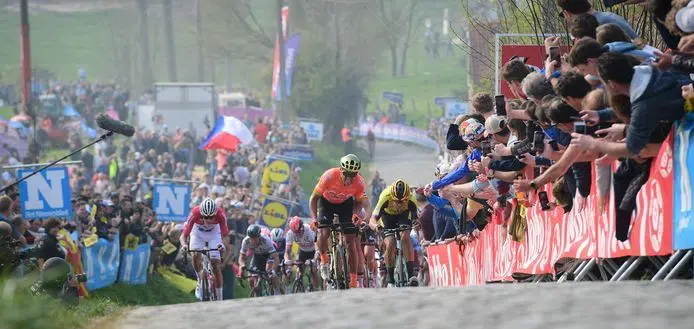 Icônica ascensão do Tour de Flanders ameaçada após deslizamento completo 2 girodociclismo.com.br iconica ascensao do tour de flanders ameacada apos deslizamento completo image 2