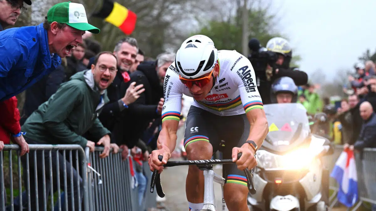 Após incidentes com Mathieu Van der Poel, organização do Tour de Flandres faz um apelo aos torcedores 3 girodociclismo.com.br apos incidentes com mathieu van der poel organizacao do tour de flandres faz um apelo aos torcedores image 4