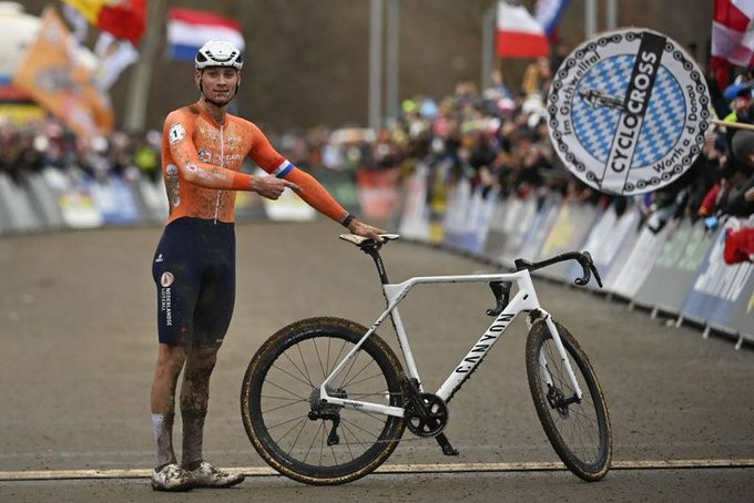 girodociclismo.com.br mathieu van der poel acerta contrato mais longo da historia do ciclismo equipe tambem renova com campeao mundial image 1