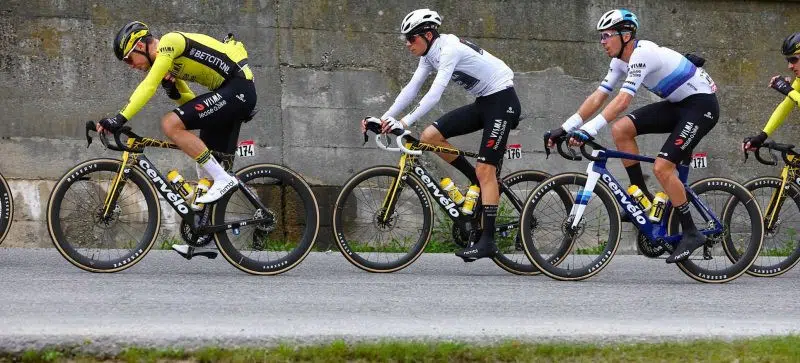 Visma-Lease a Bike nega surto de Covid "não há coronavírus em nossa equipe" afirma porta-voz 1 girodociclismo.com.br nao ha coronavirus em nossa equipe afirma porta voz da visma apos boatos surgirem no pelotao do giro ditalia image 1