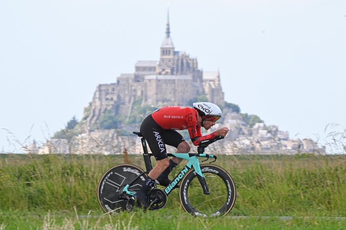 girodociclismo.com.br bruno armirail vence campeonato frances de contrarrelogio junto ao iconico mont saint michel image 2