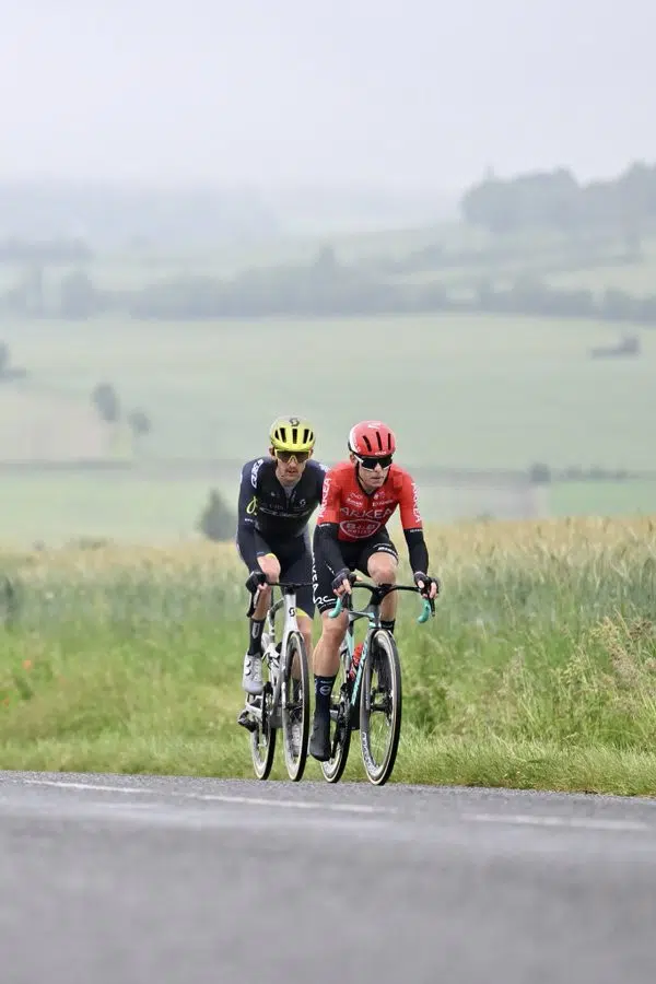 Critérium du Dauphiné: Mads Pedersen vence sprint e é o primeiro líder, confira os resultados e assista a chegada 1 girodociclismo.com.br criterium du dauphine vence sprint e e o primeiro lider confira os resultados e assista a chegada image 1