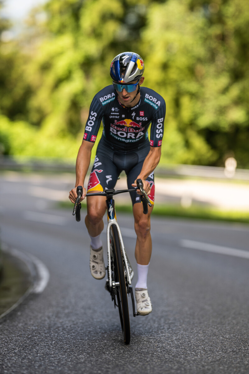 girodociclismo.com.br red bull bora hansgrohe revela equipe e novo uniforme para o tour de france primoz roglic com forte equipe image 4