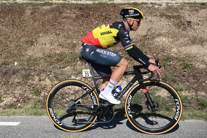 girodociclismo.com.br tadej pogacar e quase inatingivel afirma remco evenepoel antes do tour de france assista o video image 1