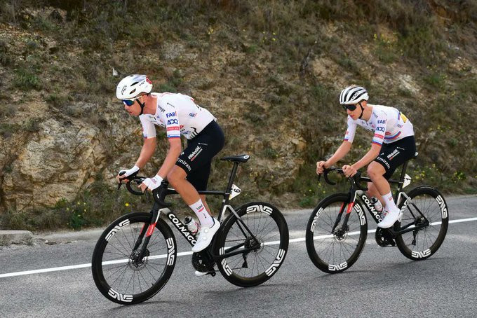 girodociclismo.com.br colega de tadej pogacar revela detalhes do convivio com o campeao do tour nao treino com ele ele pode me destruir image 1