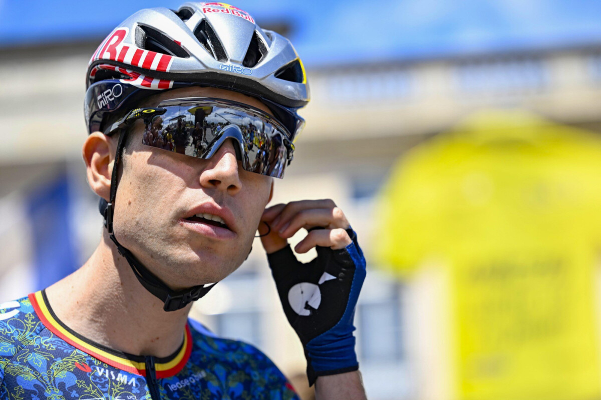 girodociclismo.com.br jonas vingegaard deve ficar perto de wout van aert revela diretor da visma antes da passagem pelos dificeis cascalhos image 3