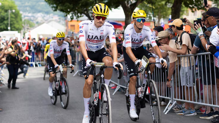 girodociclismo.com.br juan ayuso fala sobre incidente com joao almeida as vezes esses gestos sao desnecessarios image 1