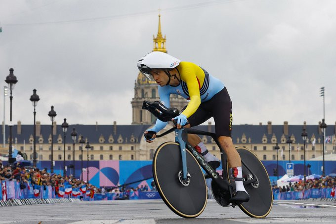 girodociclismo.com.br remco evenepoel e campeao olimpico de contrarrelogio confira os resultados e assista a chegada image 3