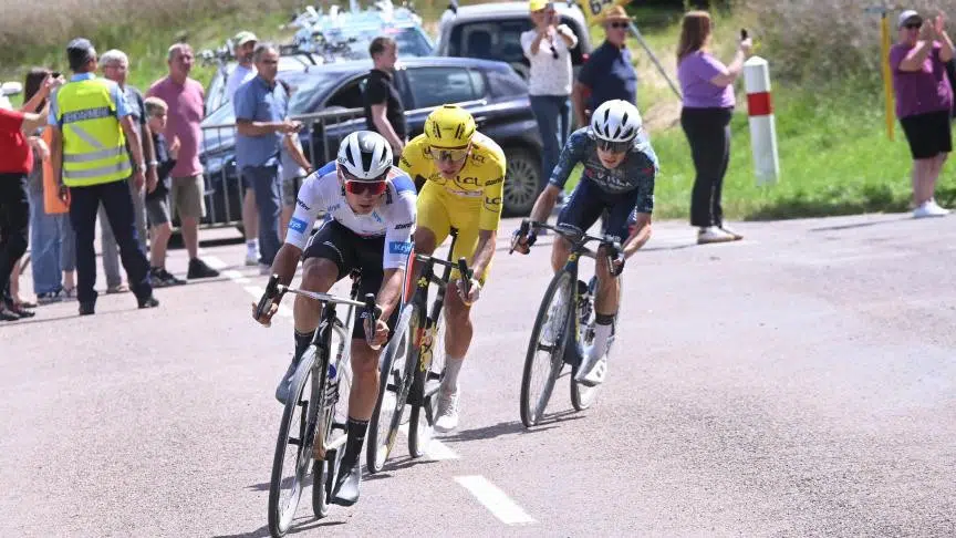 "Tadej Pogacar é o melhor sempre" comentarista belga evita comparação com Lance Armstrong 3 girodociclismo.com.br remco evenepoel no tour de france uma semana decisiva image 2