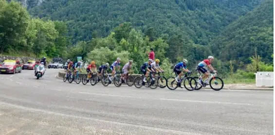Tour de France: Resultados da 20ª etapa, Tadej Pogacar implacável vence mais uma vez; assista a chegada 2 girodociclismo.com.br tour de france resultados da 20a etapa fuga triunfa e vence assista a chegada image 4