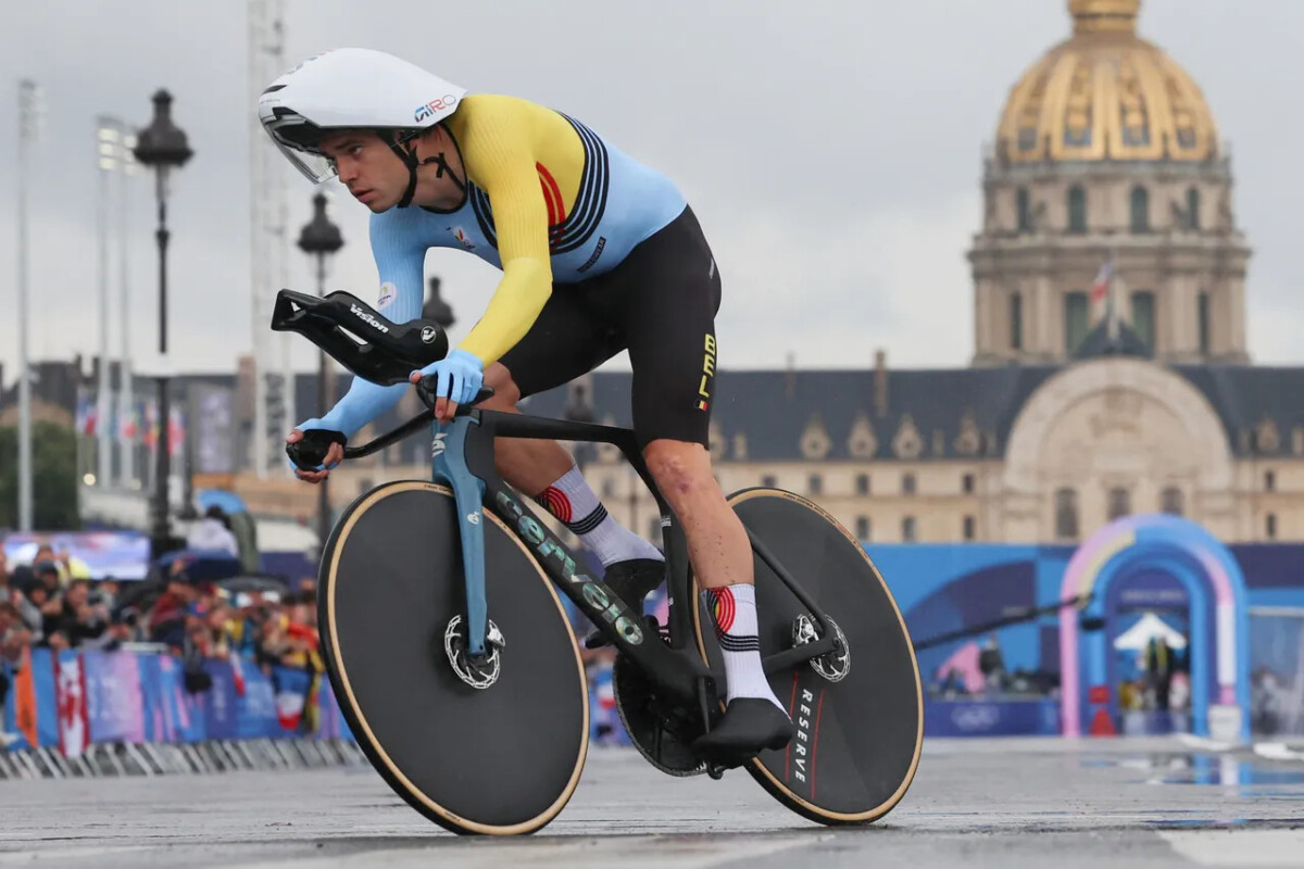 girodociclismo.com.br wout van aert revela quanto ganhou com roda dianteira fechada e estrategia pode ter dado medalha ao belga image 2