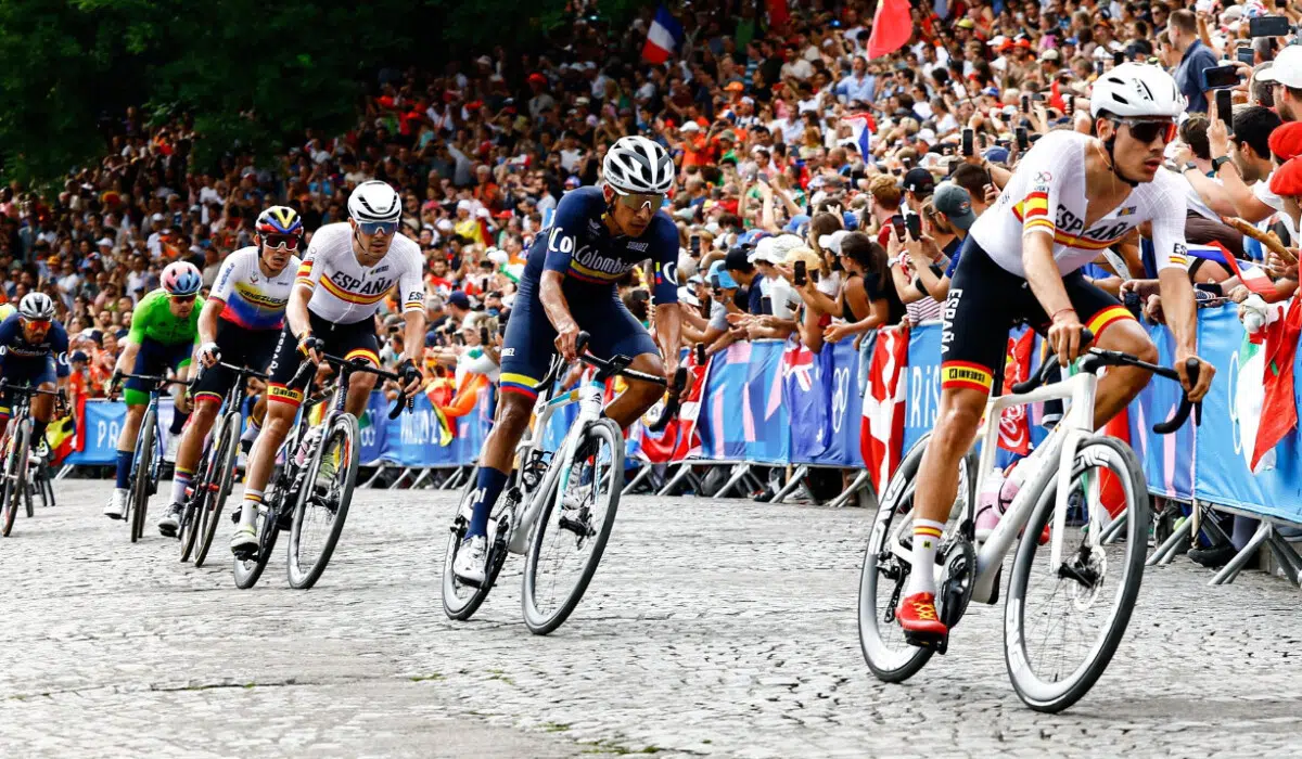 Juan Ayuso "gostaria" de participar da Vuelta a España, jornal esportivo espanhol revela desejo do espanhol após ficar fora do Grand Tour 2 girodociclismo.com.br juan ayuso gostaria de participar da vuelta a espana revela jornal esportivo espanhol image 1