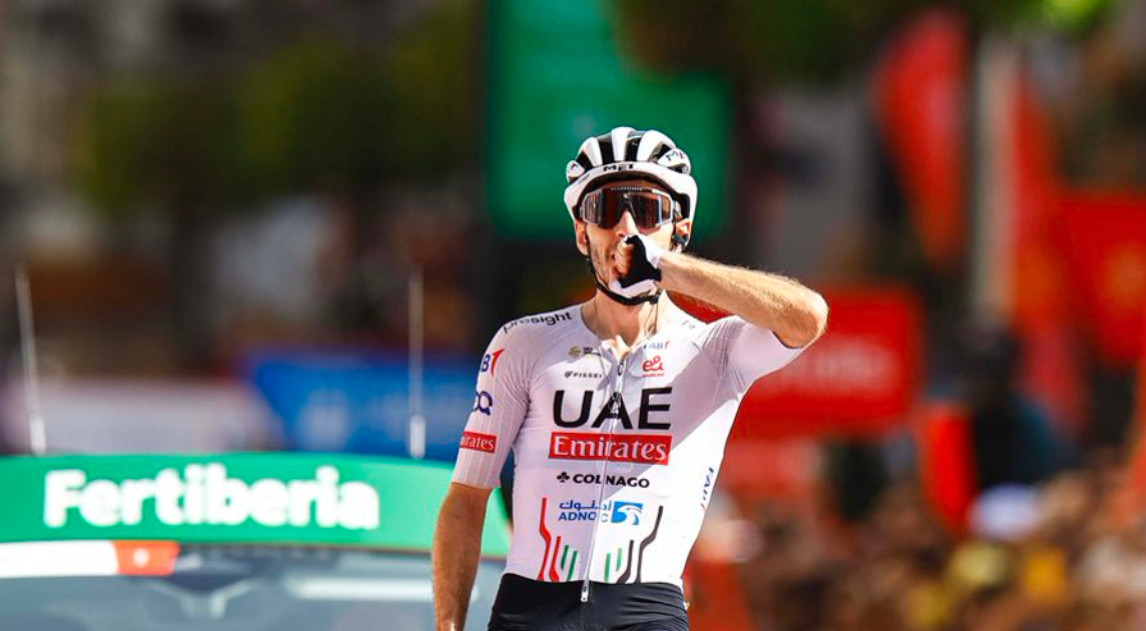 girodociclismo.com.br lider da vuelta a espana admite que permitiu vitoria de adam yates hoje deixamos ele seguir em frente image