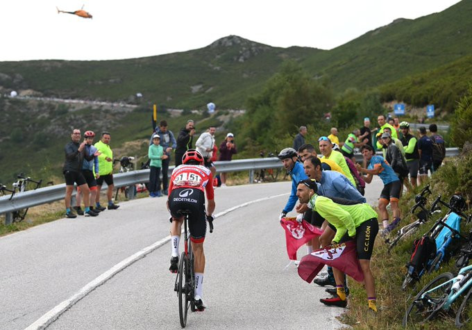 girodociclismo.com.br lider da vuelta a espana revela frustracao apos etapa fiquei arrasado nem vi roglic sair image