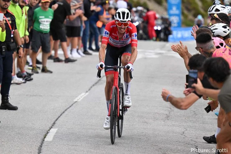 girodociclismo.com.br primoz roglic registra sua 2a melhor marca na vuelta a espana melhor registro ocorreu em polemica etapa image 8