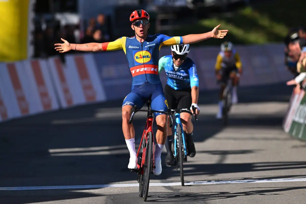 Jovem prodígio da Lidl-Trek encerra temporada após 9 vitórias em apenas 4 meses 1 girodociclismo.com.br thibau nys tour de romandie