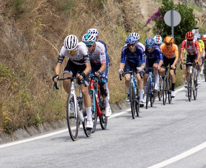 girodociclismo.com.br volta a portugal resultados da 9a etapa abner gonzalez vence no alto da sra da graca assista a chegada image 11