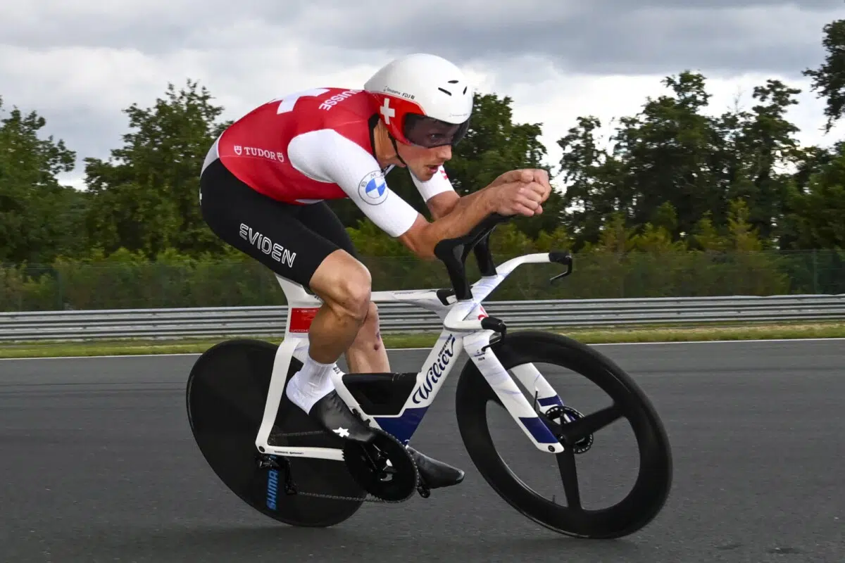 Italiano Edoardo Affini surpreende e é Campeão Europeu de Contrarrelógio, confira os resultados e assista a chegada 3 girodociclismo.com.br italiano edoardo affini e campeao europeu de contrarrelogio confira os resultados e assista a chegada image 3