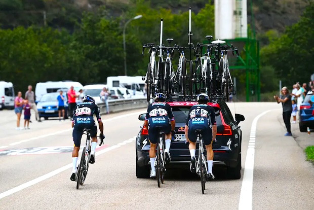 girodociclismo.com.br primoz roglic admite erro em polemica troca de bicicleta mais perdi do que ganhei image