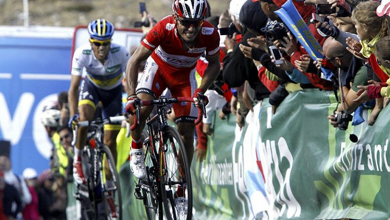 girodociclismo.com.br primoz roglic e enric mas quebram recorde em iconica ascensao da vuelta a espana image 1