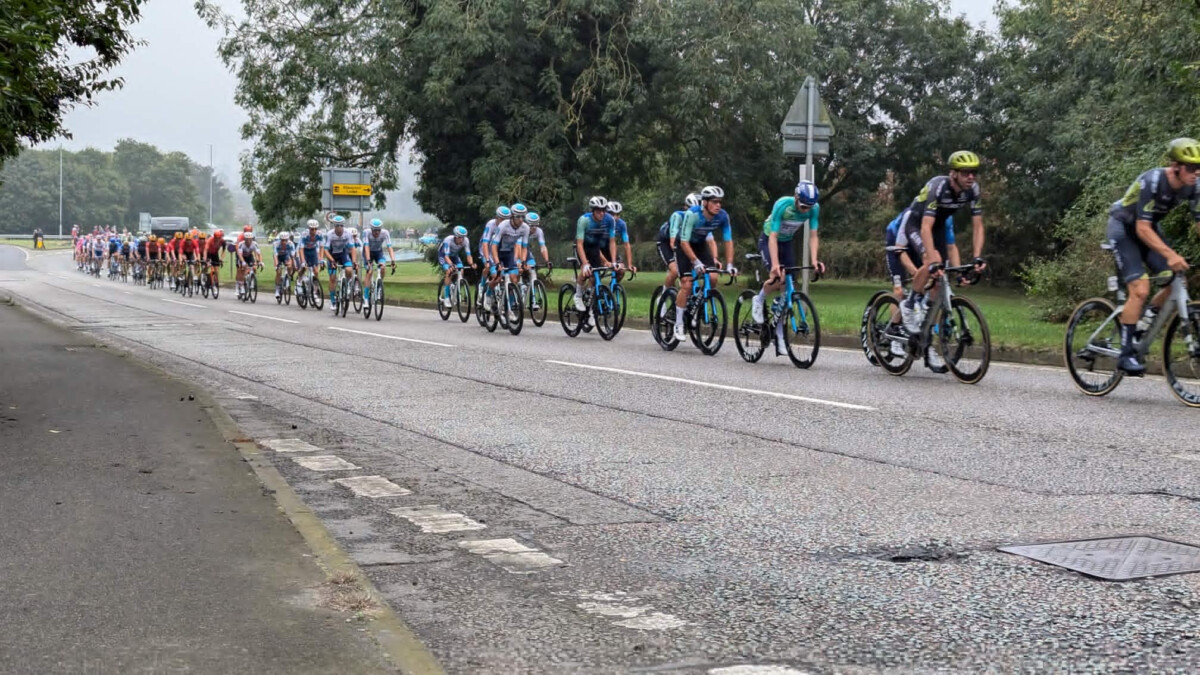 girodociclismo.com.br tour of britain 3a vitoria para jovem prodigio da soudal quick step assista a chegada image 7