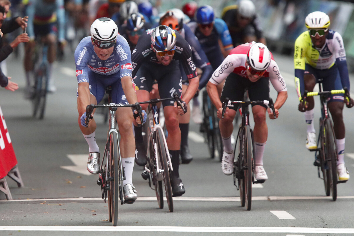 girodociclismo.com.br classica paris tours onde assistir ao vivo em portugal e no brasil confira as informacoes com tres portugueses confirmados image