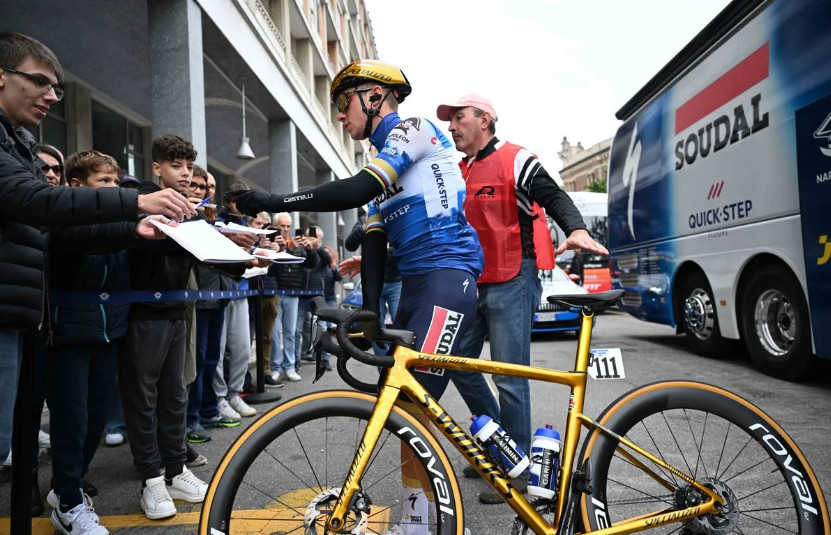 girodociclismo.com.br diretor da soudal admite que remco evenepoel esta cansado ele esta longe do topo vemos isso tambem image 6