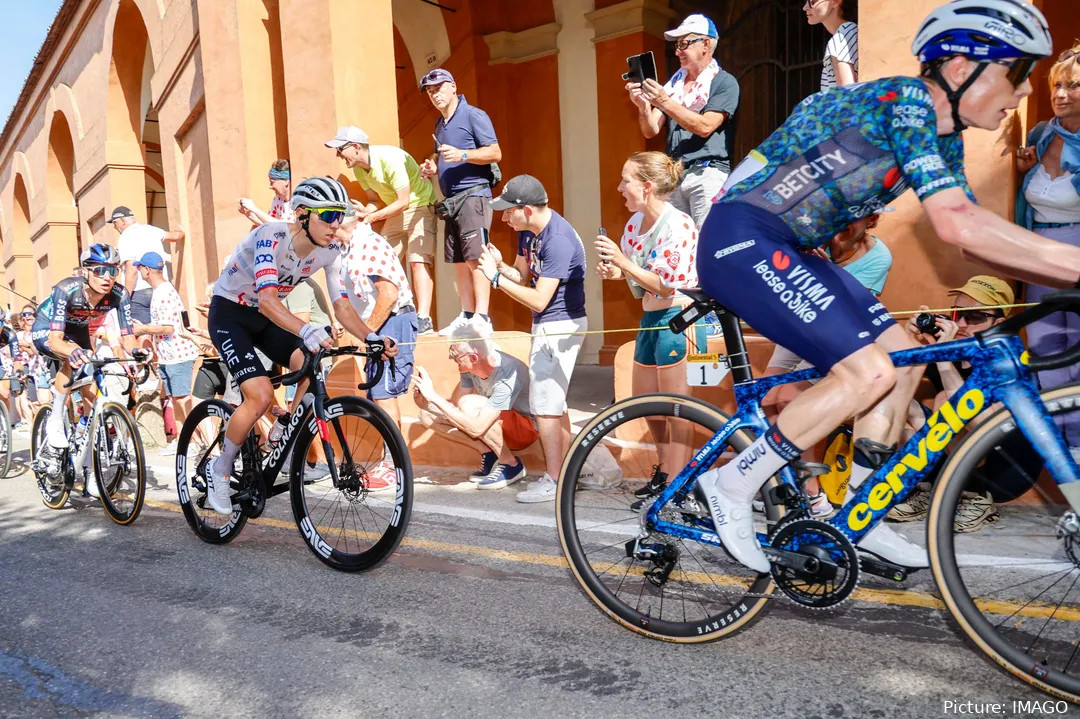 girodociclismo.com.br tadej pogacar ja tem data de estreia com a camisa arco iris com joao almeida na lista de largada image 1