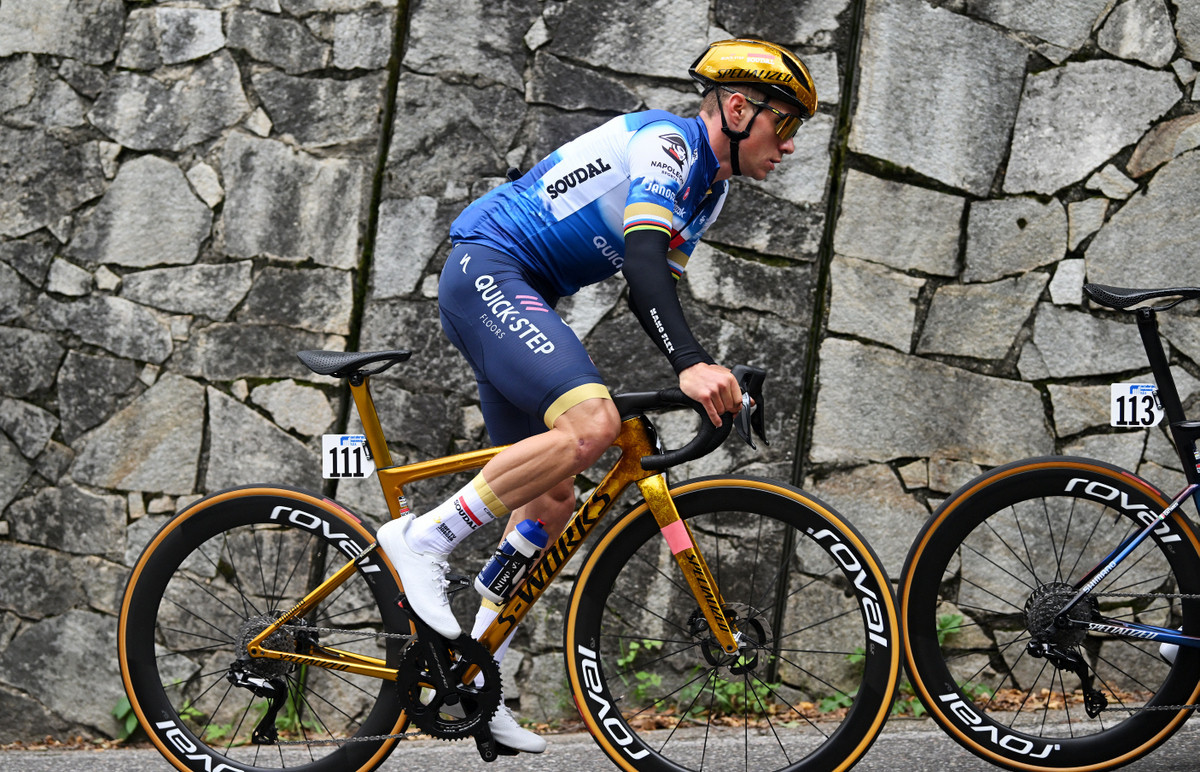 girodociclismo.com.br tadej pogacar tem potencia no giro dellemilia revelada treinador do world tour afirma evenepoel tomou decisao diferente image 3