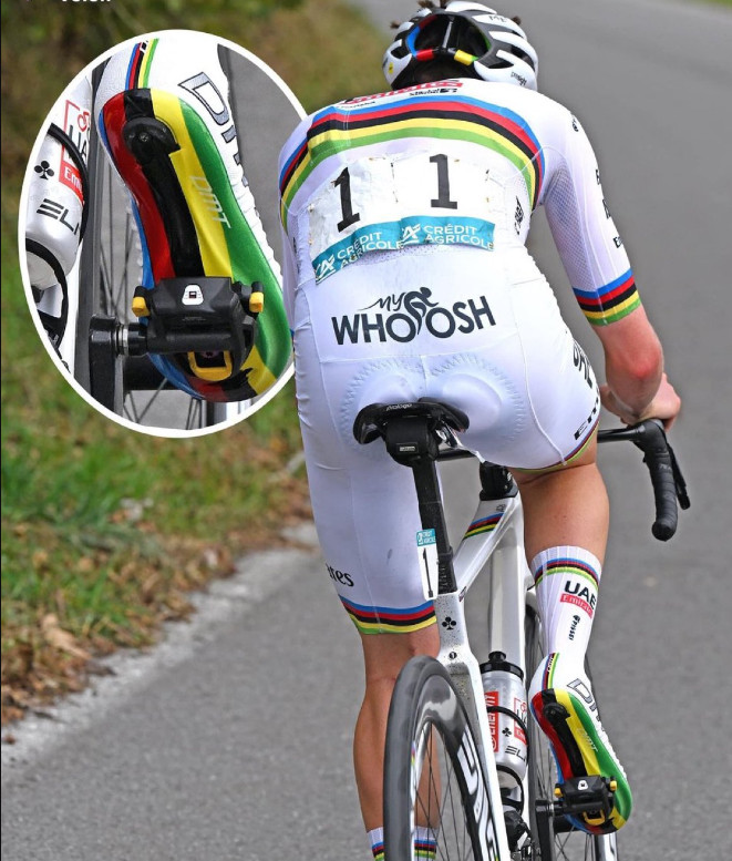 girodociclismo.com.br tadej pogacar utiliza detalhe inedito apos vitoria no campeonato mundial image