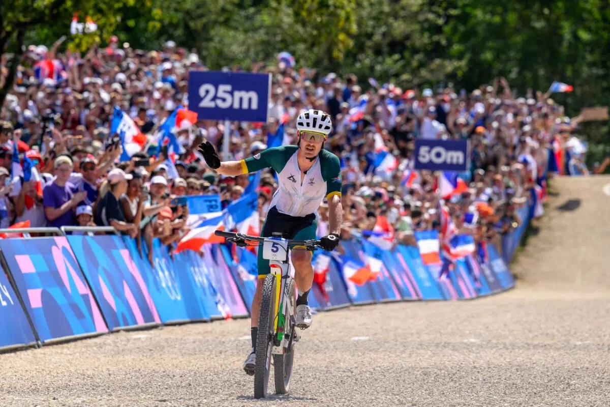 girodociclismo.com.br campeao mundial de mountain bike assina contrato no world tour ciclista muda tambem o buscara vitorias nas estradas em 2025 image 5