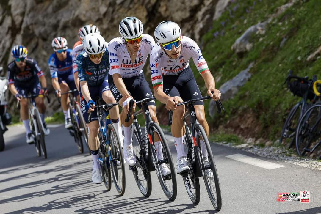 girodociclismo.com.br diretor da uae team emirates revela abordagem de tadej pogacar as montanhas do tour 2025 quem nao o conhece acha as montanhas vao incomoda lo image