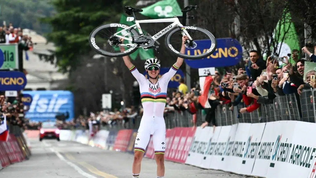 girodociclismo.com.br francesco moser compara tadej pogacar e eddy merckx pogacar chega como se estivesse treinando merckx chegava exausto assista o video image 5