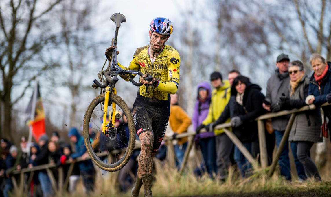 girodociclismo.com.br medico da selecao da belgica a cautela como aliada o processo de recuperacao de wout van aert image