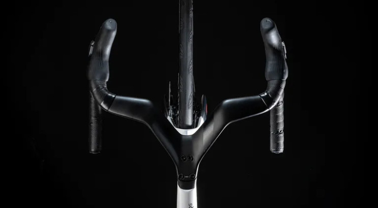 girodociclismo.com.br colnago apresenta a nova bicicleta de tadej pogacar empresa a bicicleta mais aerodinamica no world tour image 2