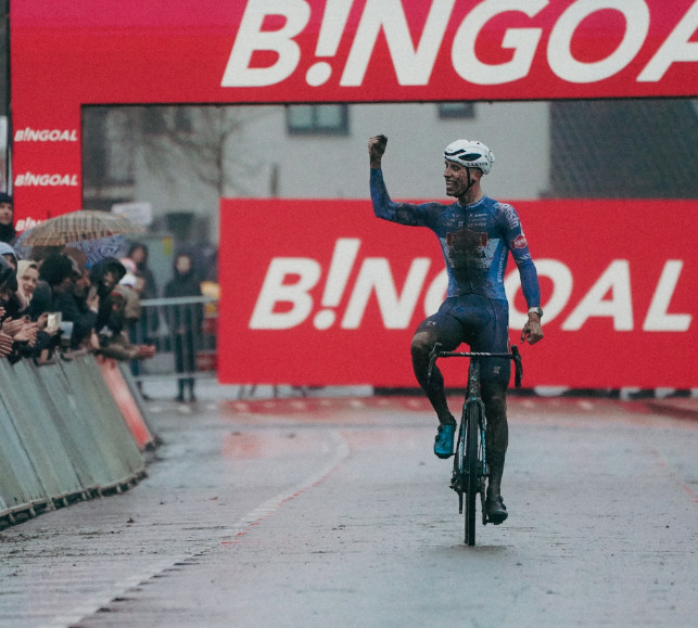 girodociclismo.com.br copa do mundo de hulst niels vandeputte vence pela primeira vez confira os resultados e assista a chegada image 5