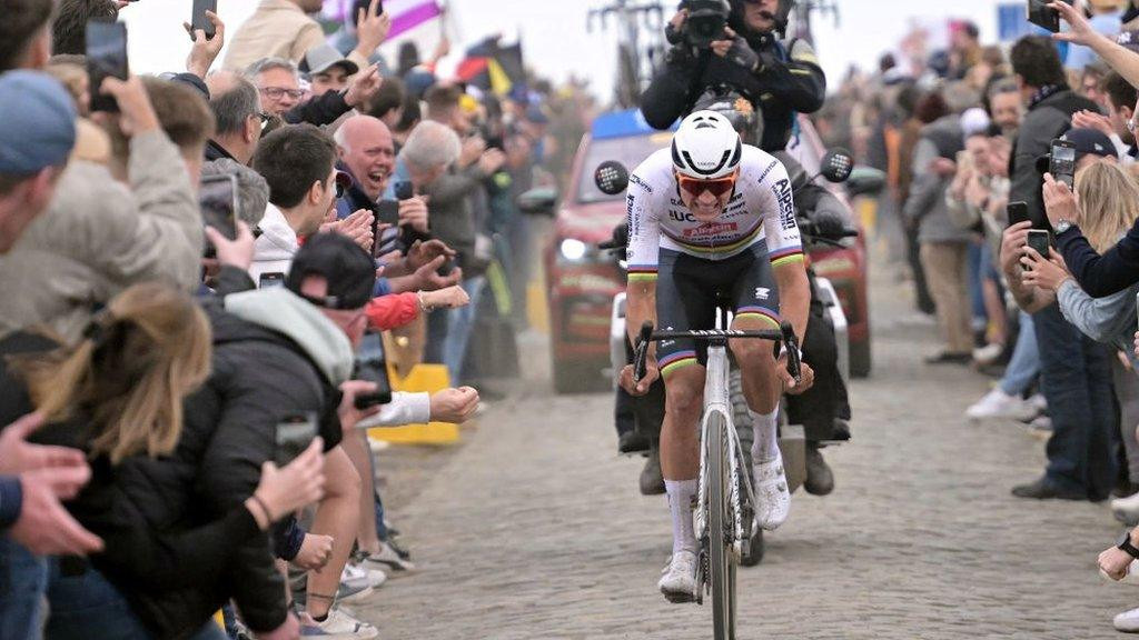 girodociclismo.com.br mathieu van der poel fala do duelo com tadej pogacar nos paralelepipedos ele ja mostrou na etapa do tour que e realmente forte image 10