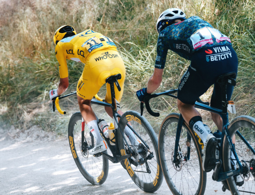 girodociclismo.com.br mathieu van der poel fala do duelo com tadej pogacar nos paralelepipedos ele ja mostrou na etapa do tour que e realmente forte image 3