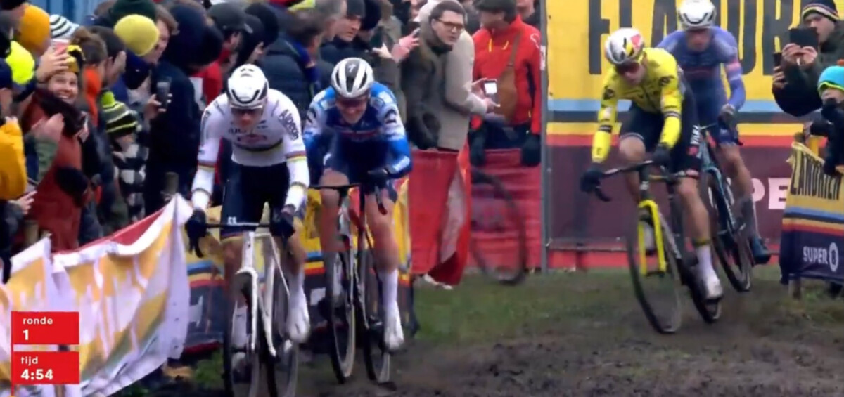 girodociclismo.com.br mathieu van der poel vence duelo contra wout van aert no exact cross loenhout confira os resultados e assista a chegada image